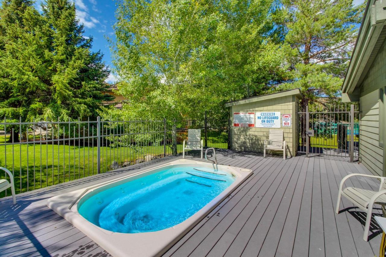 Single Level Ranch Condo In Elkhorn サンバレー エクステリア 写真