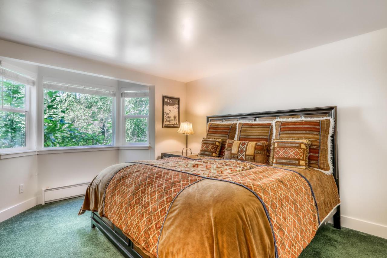 Single Level Ranch Condo In Elkhorn サンバレー エクステリア 写真